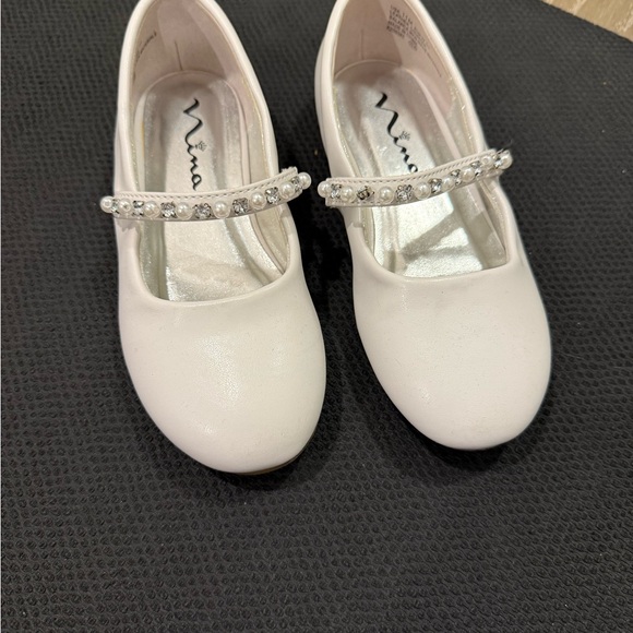 Nina Ivory Kids Dress Shoes with Beaded Strap - Picture 2 of 2